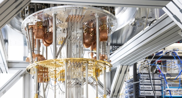 Cryogenic setup and control of a superconducting quantum computer at FZ Jülich. (© Forschungszentrum Jülich/Sascha Kreklau)