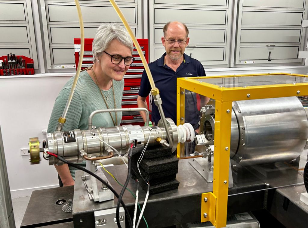 Professor Stefanie Gutschmidt, Head of UC’s Department of Mechanical Engineering, and UC Principal Researcher Dr Alan Caughley run the cyrocooler technology in the new CryoLab. Credit: UC Canterberry