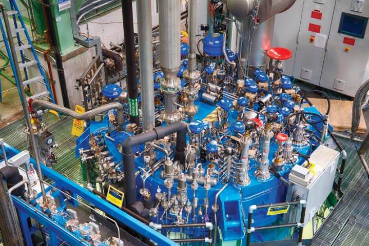 Superfluid cryogenic plant at CMTF. Image: Arkadiy Klebaner/Fermilab