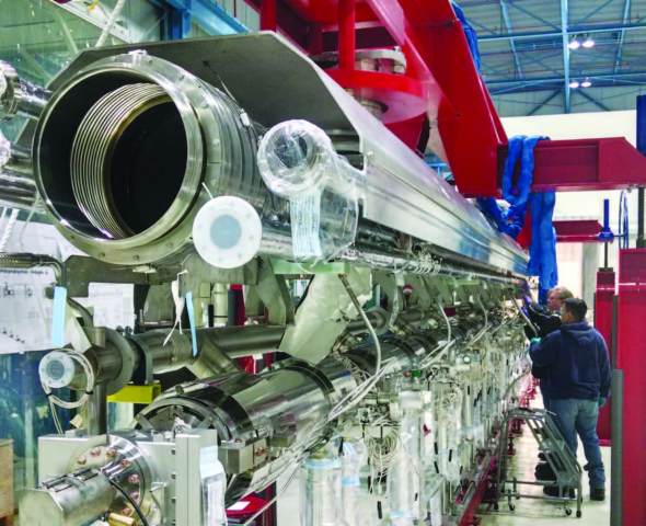 LCLS II cavity string with 300 mm return pipe. Image: Fermilab, Jay Theilacker